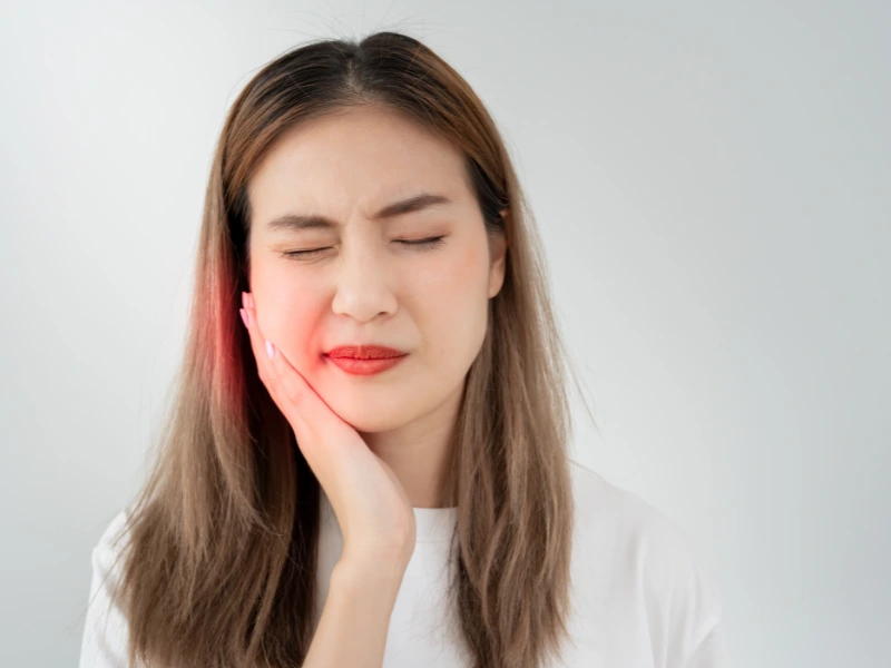 swollen gums around tooth
