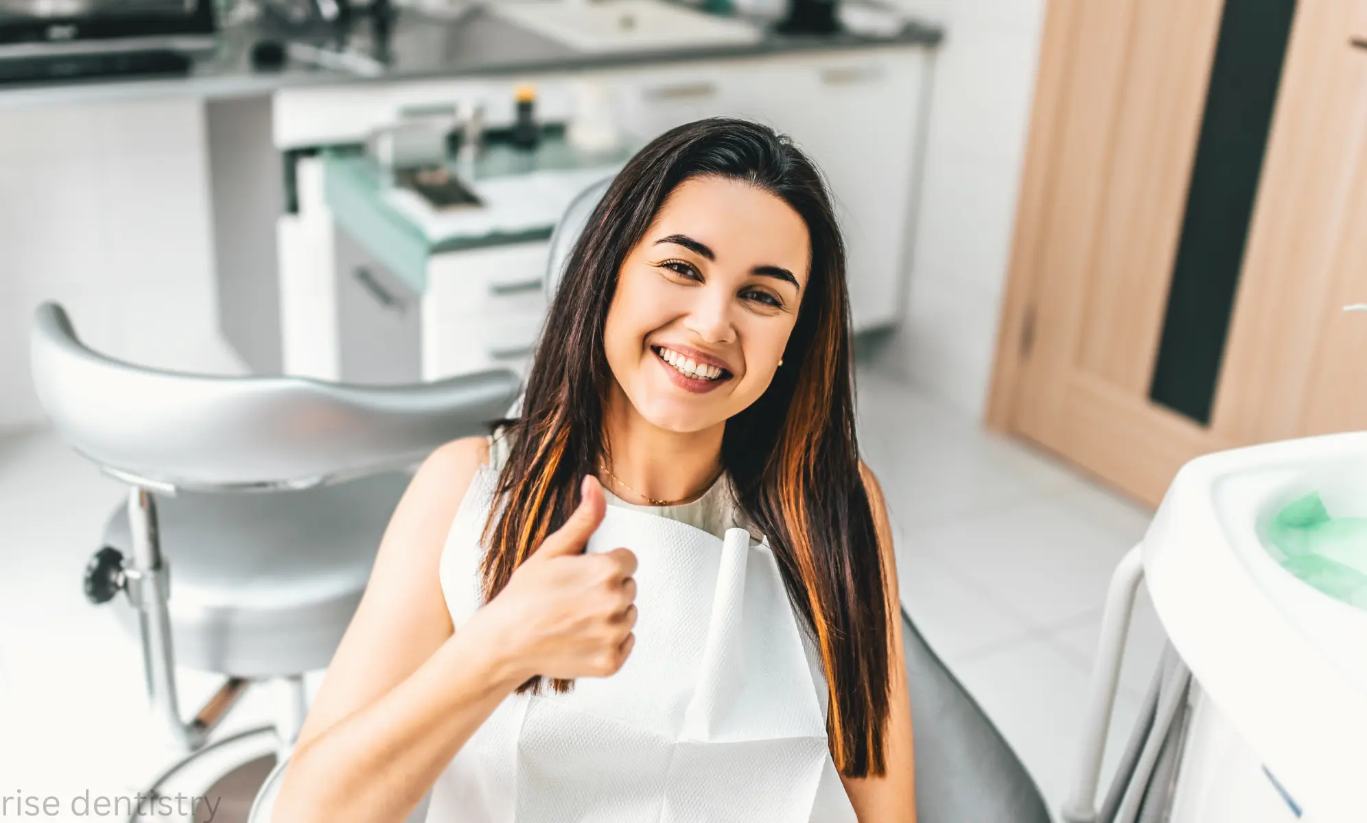 does dental cleaning whiten teeth