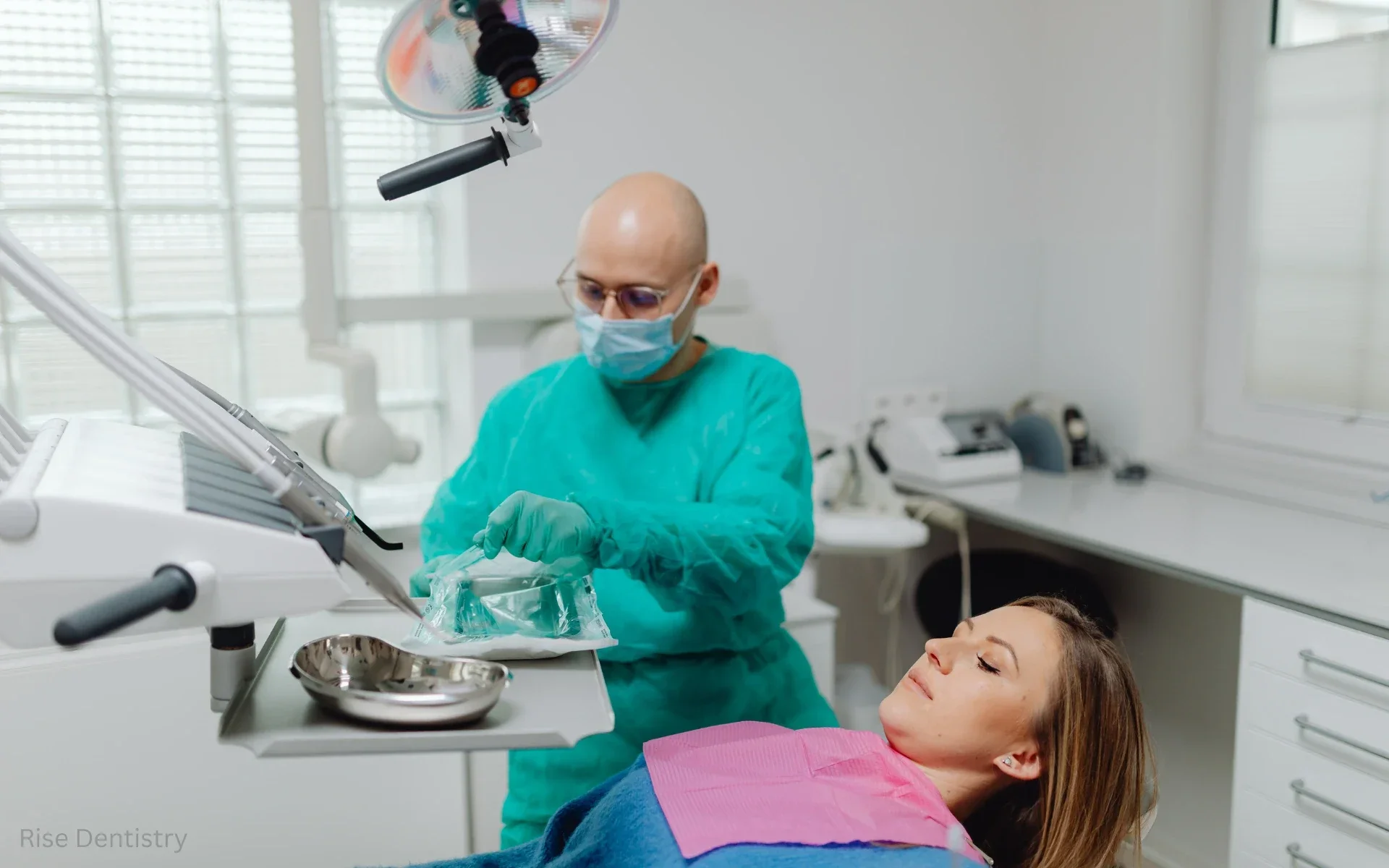 does dental bonding hurt